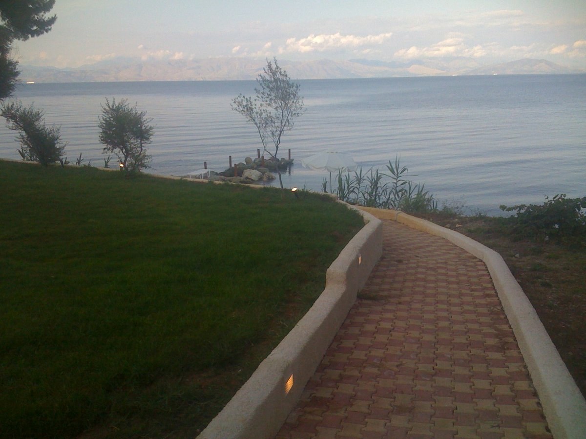 Adonis Beach